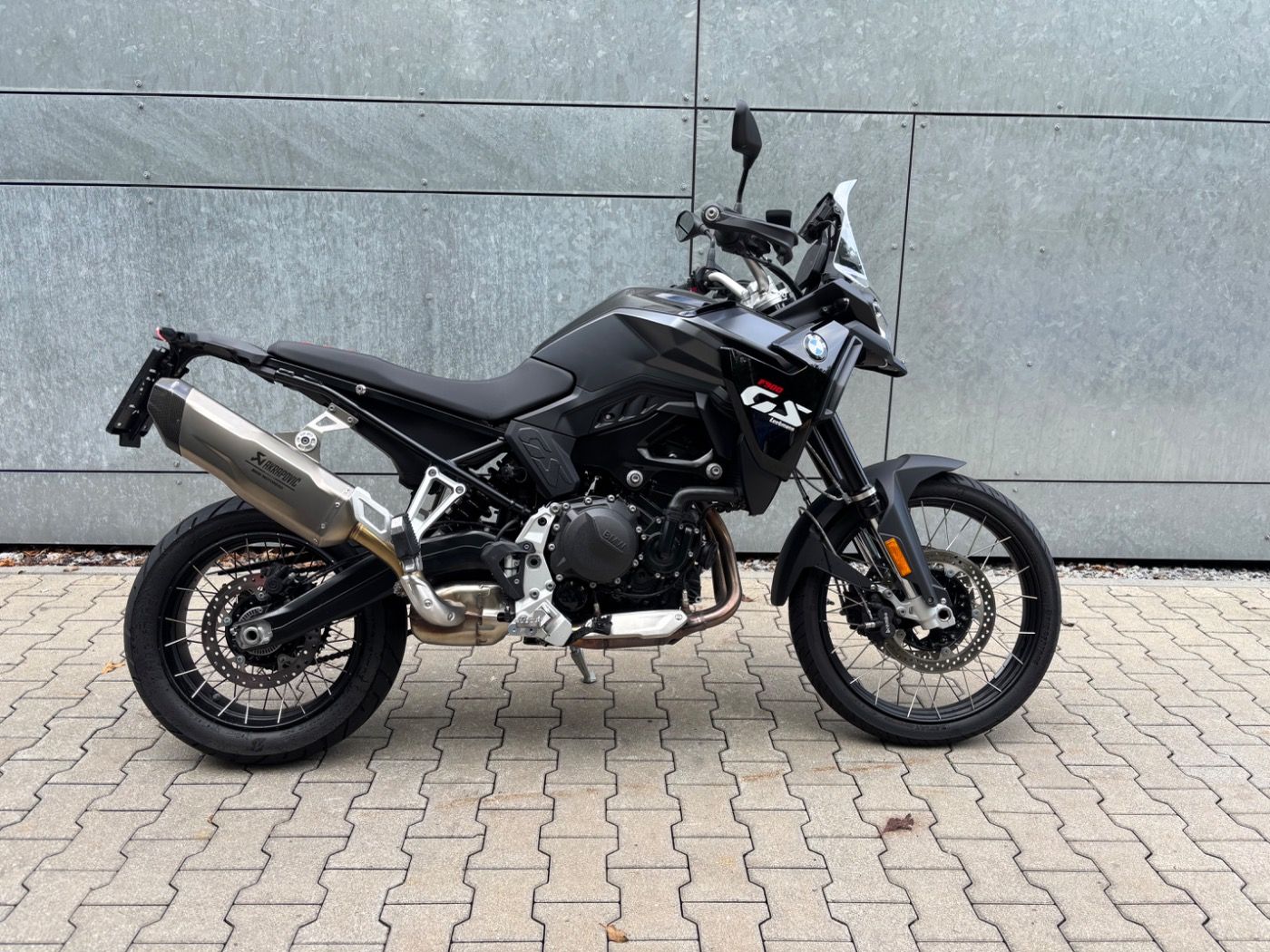 Fahrzeugabbildung BMW F 900 GS Dynamik-Paket