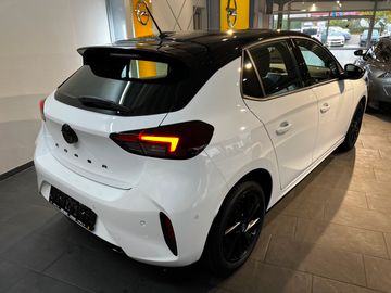 Bild 3 Opel Corsa GS - SHZ | LHZ | RFK | PDC vo u. hi