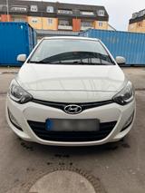 Hyundai i20 günstig abzugeben - : Kleinwagen, Guenstig