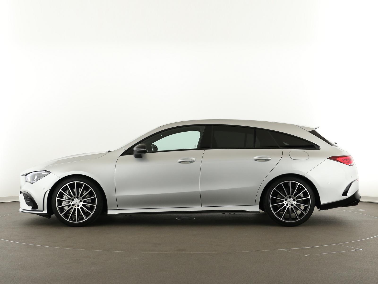 Mercedes-Benz CLA 35 AMG Shooting Brake