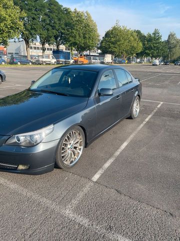 BMW e60  530d Limousine top