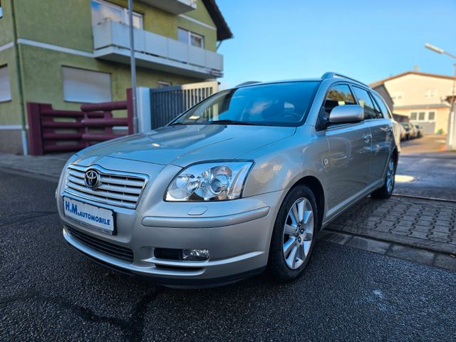 Toyota Avensis Kombi 1.8 Executive/Automatik/Xenon/AHK