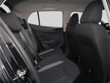 Skoda Fabia Essence 1.0 TSI 6-Gang LED Anschl.GA 3J10