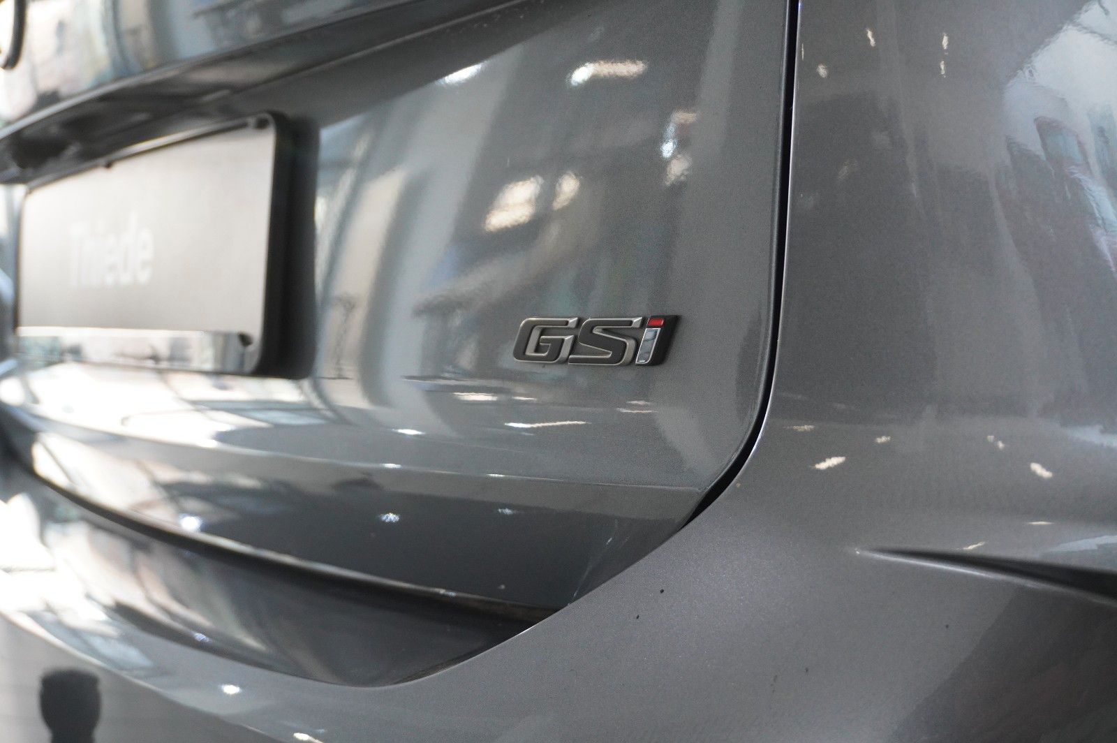 Fahrzeugabbildung Opel Insignia B ST 2.0D GSi 4X4 NAVI/LED/HUD/PANO/AHK
