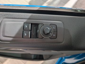 Ford Tourneo Custom Tit. 2.0 L1 NEUES MODELL