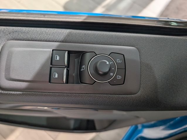 Ford Tourneo Custom Tit. 2.0 L1 NEUES MODELL