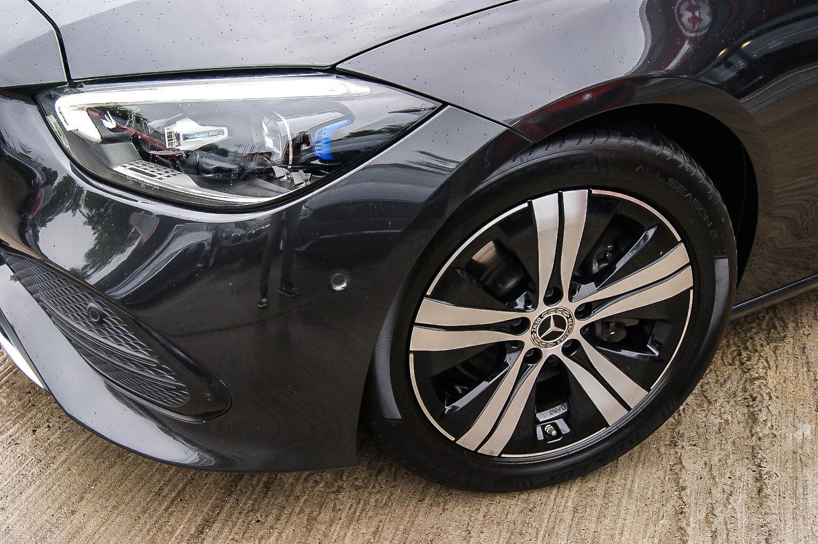 Fahrzeugabbildung Mercedes-Benz C 220 T d Avantgarde 9G-Tronic W206 MBUX ACC DIG