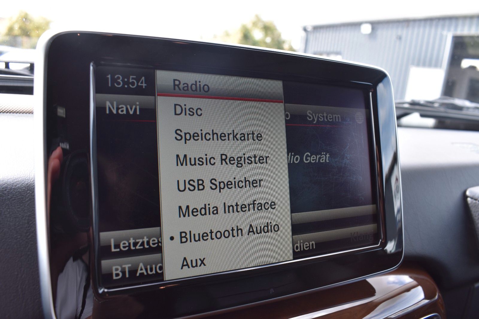 Fahrzeugabbildung Mercedes-Benz G 500 V8 1.HAND/AHK/SD/LEDER/KAMERA/TOTWINKEL