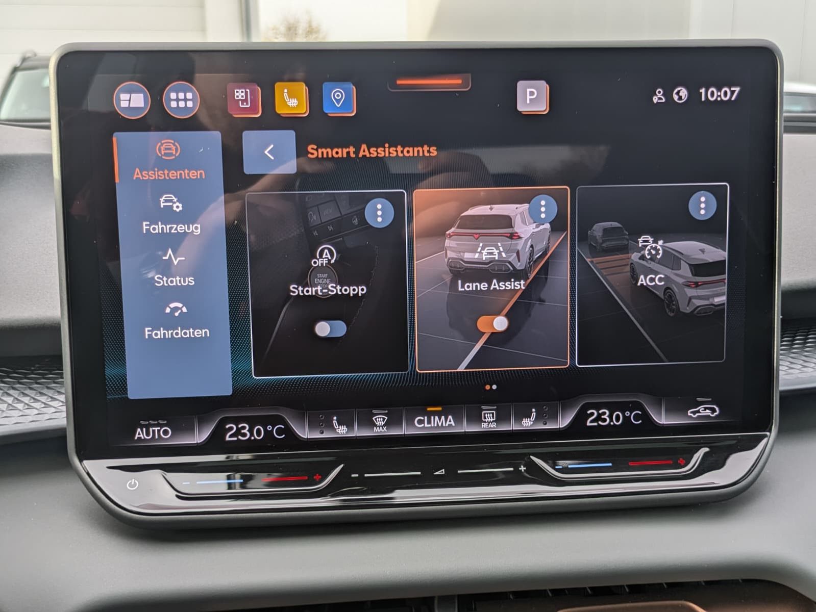 Fahrzeugabbildung CUPRA Terramar 2.0 TSI 4D VZ HUD*MATRIX*PANO*DCC*20"