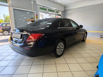 Mercedes E 220 - 6