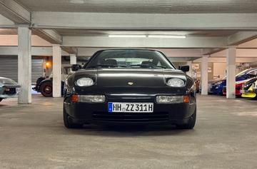 1990 Porsche 928 照片 9