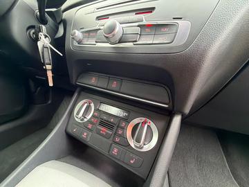 2012 AUDI Q3 — миниатюра 29