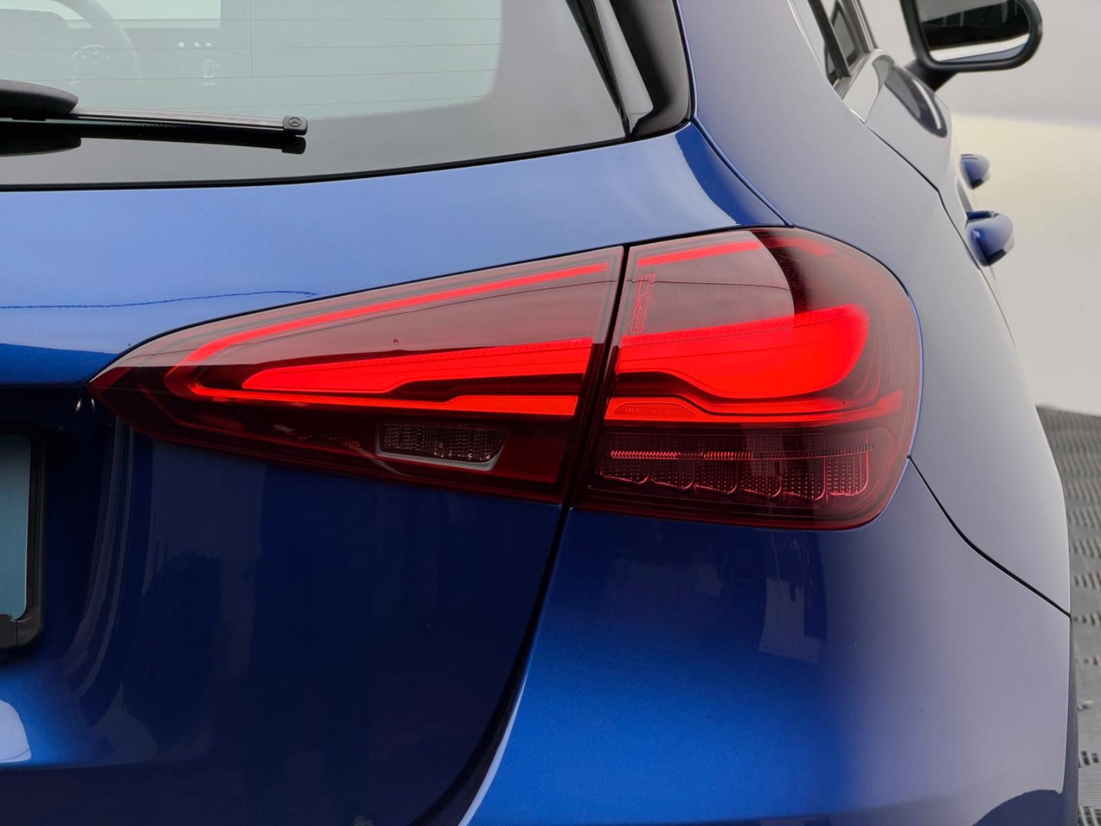 Mercedes-Benz A-Class 4M Progressive AHK Burmester NAVI MBUX LED, миниатюра 11