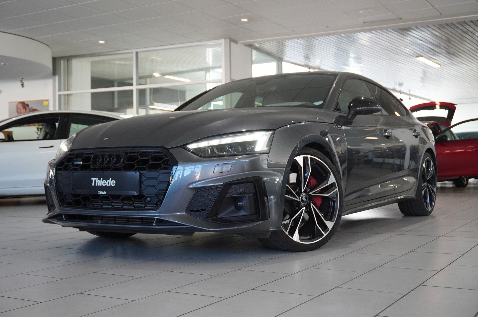 Fahrzeugabbildung Audi A5 Sportback 45 TFSI QUATTRO S-LINE NAVI/MATRIX