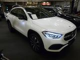 Mercedes-Benz GLA 200, - Mercedes-Benz GLA 200 in Mannheim