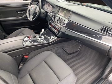 BMW 520 - 12