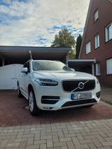 Volvo XC90 D5 AWD Geartronic MomentumTÜV / Service NEU - weiße Volvo XC90