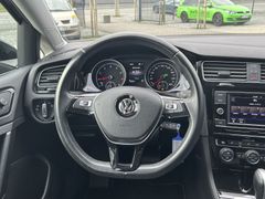 Fahrzeugabbildung Volkswagen Golf VII Variant 1.5TSI Highline ACC DSG ACC SHZ