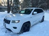 Jeep Grand Cherokee 3.6 4x4 Laredo Automat... - Jeep Grand Cherokee Laredo mit Benzin-Antrieb