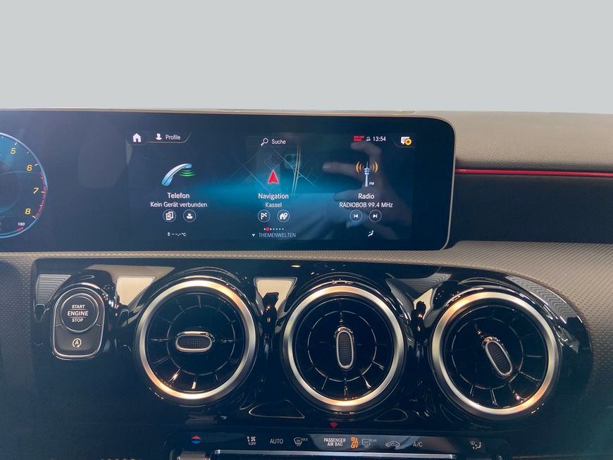 Mercedes-Benz A 180 AMG Line Night LED Park Kam Shz Navi Premi foto 18