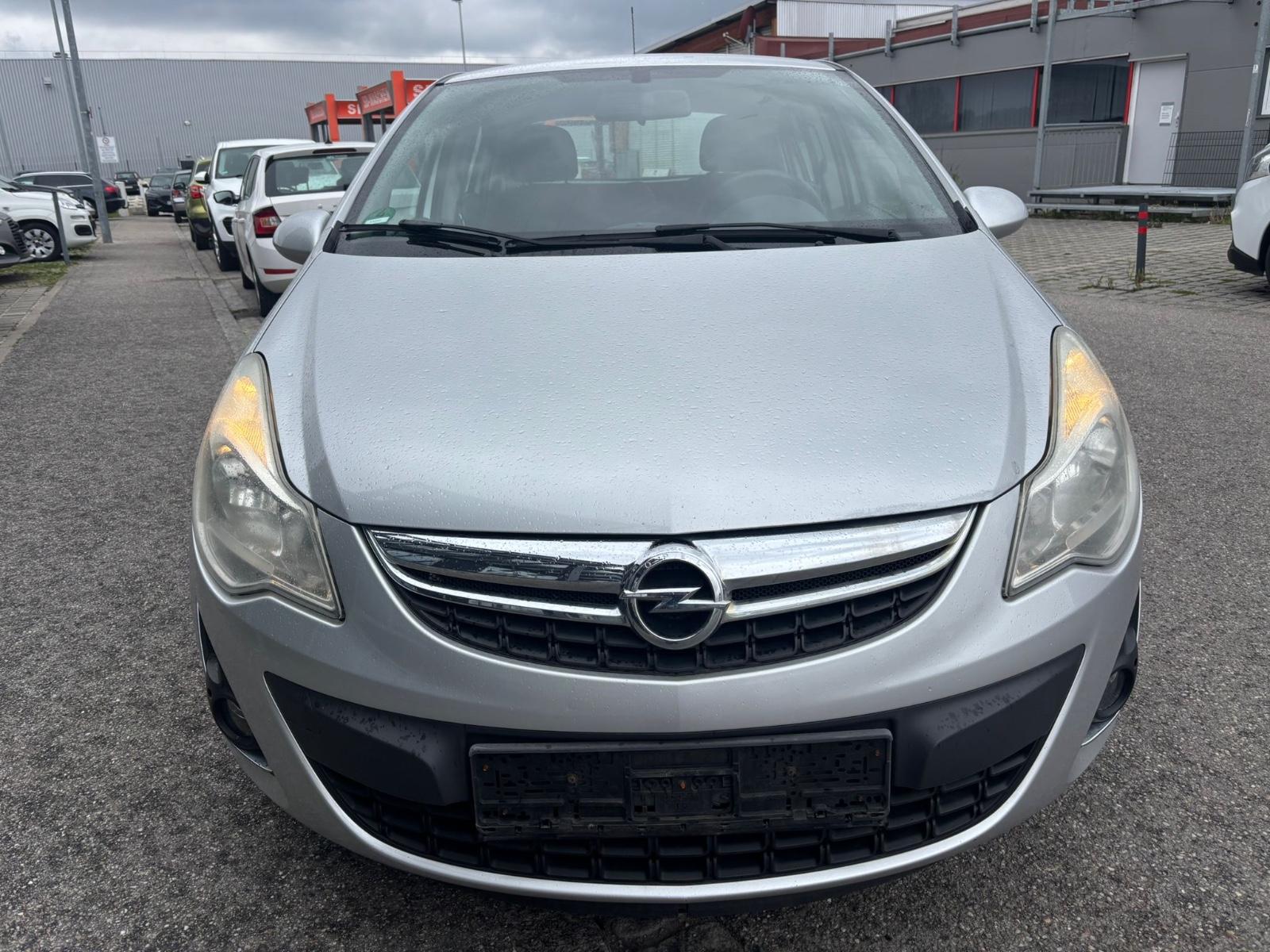Opel Corsa D Satellite Euro 5