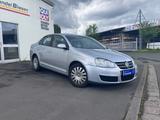 Volkswagen Jetta 1.6 Automatik Comfortline /Tüv 02/27 - Volkswagen Jetta: 1.2