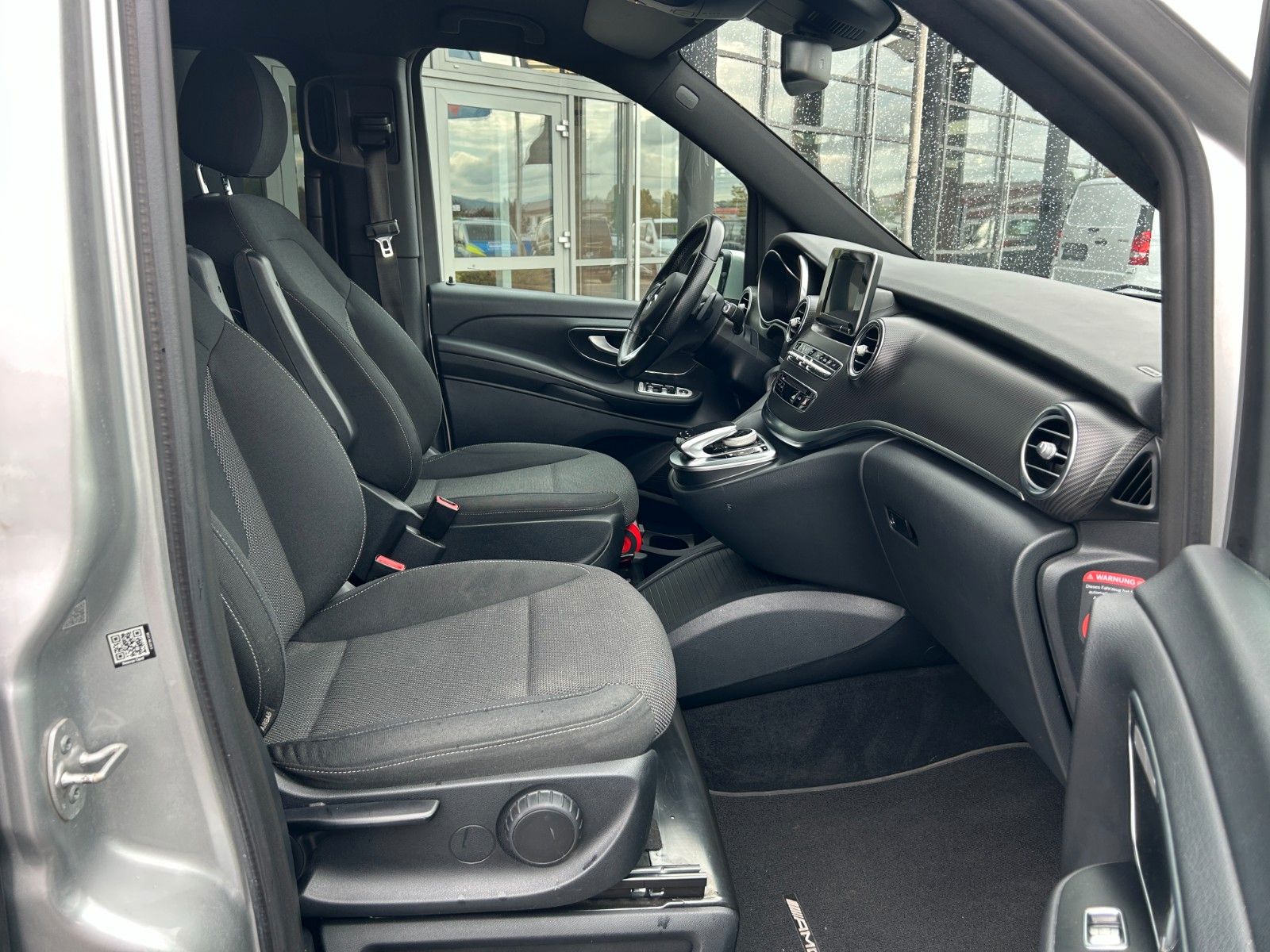 Fahrzeugabbildung Mercedes-Benz V 250 d EDITION AMG elektr Türen DISTRONIC