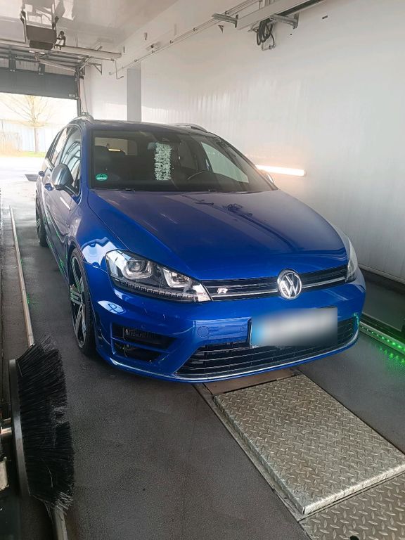 Image of Volkswagen Golf