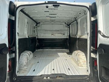 Renault Trafic - 11