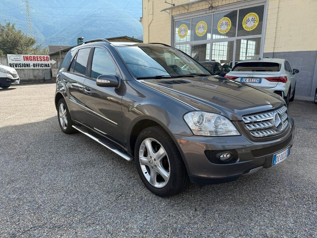 Mercedes-Benz ML 320