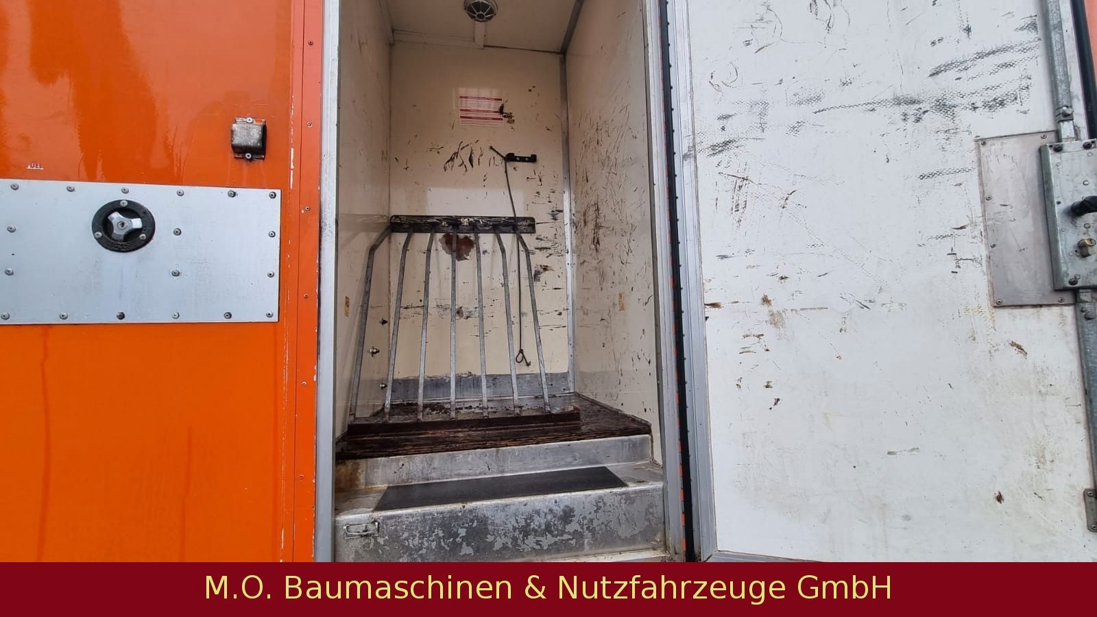 Fahrzeugabbildung Renault Premium 250 DCI / Mannschaftswagen /