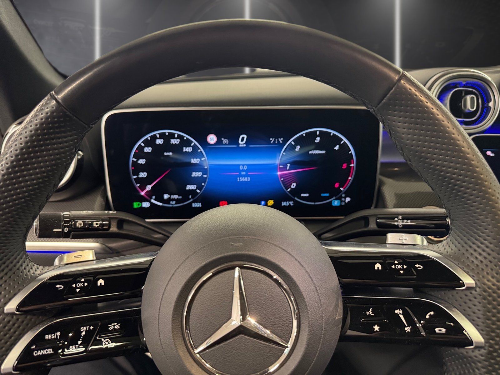 Fahrzeugabbildung Mercedes-Benz GLC 300 d 4M AMG Premium*Pano*AHK*Burmest*Night*