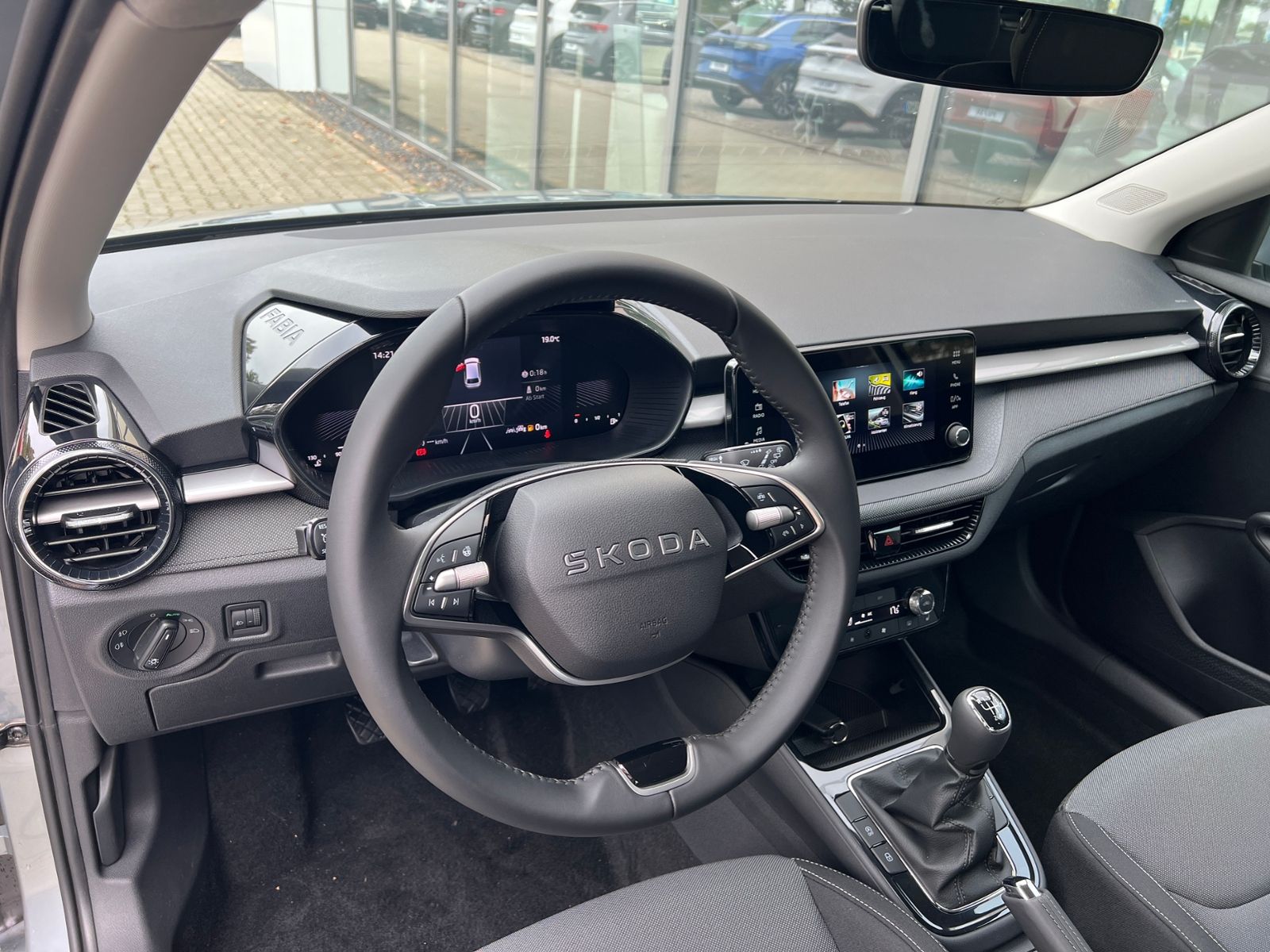 Fahrzeugabbildung SKODA Fabia IV Selection 1.0 MPI *LED, Climatronic, Si