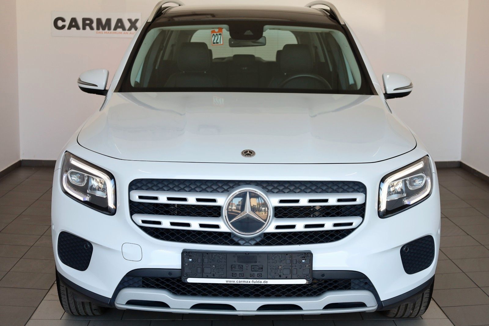Fahrzeugabbildung Mercedes-Benz GLB 200 d, T.Leder,Navi,LED,SH,Kamera,Panorama