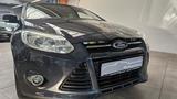 Ford Focus Turnier ACC Xenon Titanium Kamera Navi SHZ - Ford: Allradantrieb