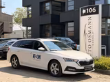 Skoda Octavia Combi Ambition / MASSAGE / AHK / PDC - Skoda Octavia mit CNG-Antrieb: mit Navigationssystem