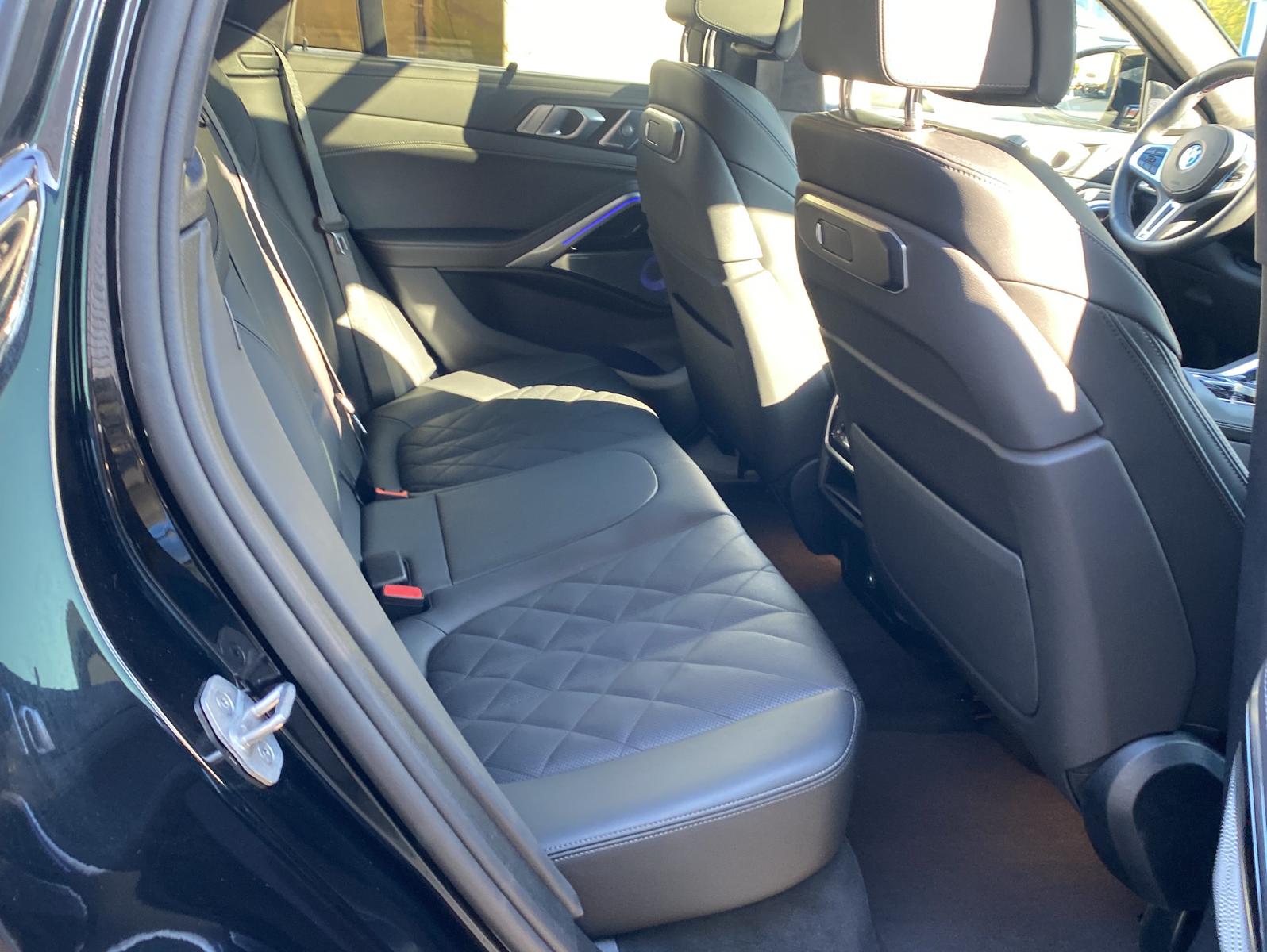 BMW X6 M60 i xDrive*UPE 148.000€*SoftClose*Pano*DAB