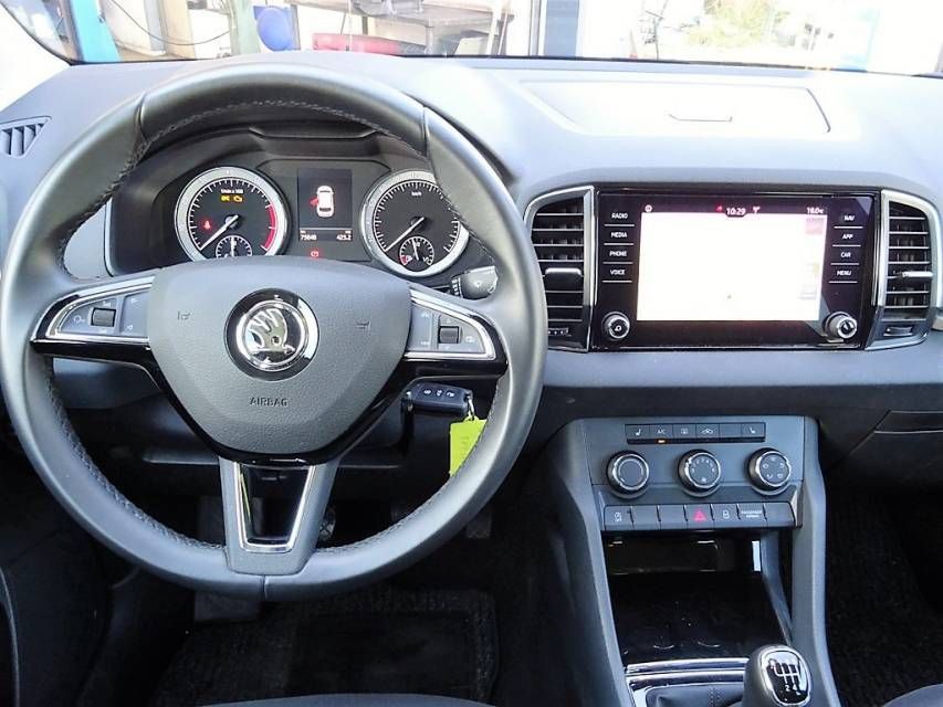 Fahrzeugabbildung SKODA Karoq  1,5 TSI  ACT  Ambition