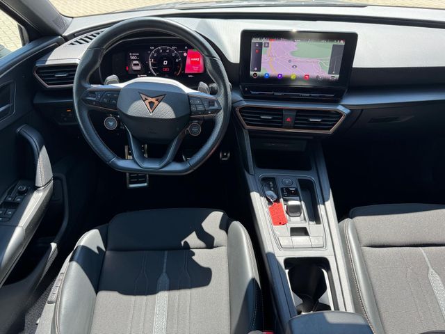 Leon ST 2.0 TSI 228kW VZ 4Drive DSG PANO/AHK/NAV