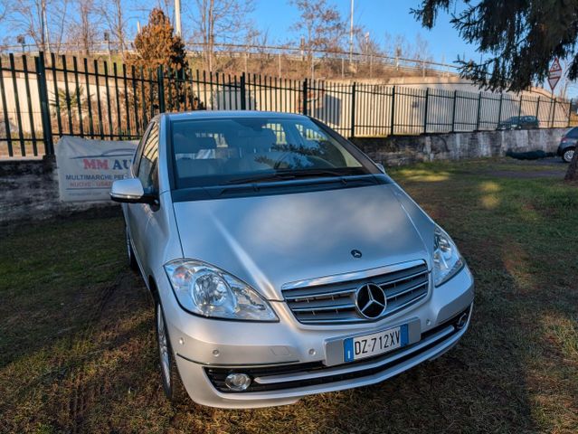 Mercedes-Benz Mercedes-benz A 160 A 160 Elegance UNICO PROPRIE