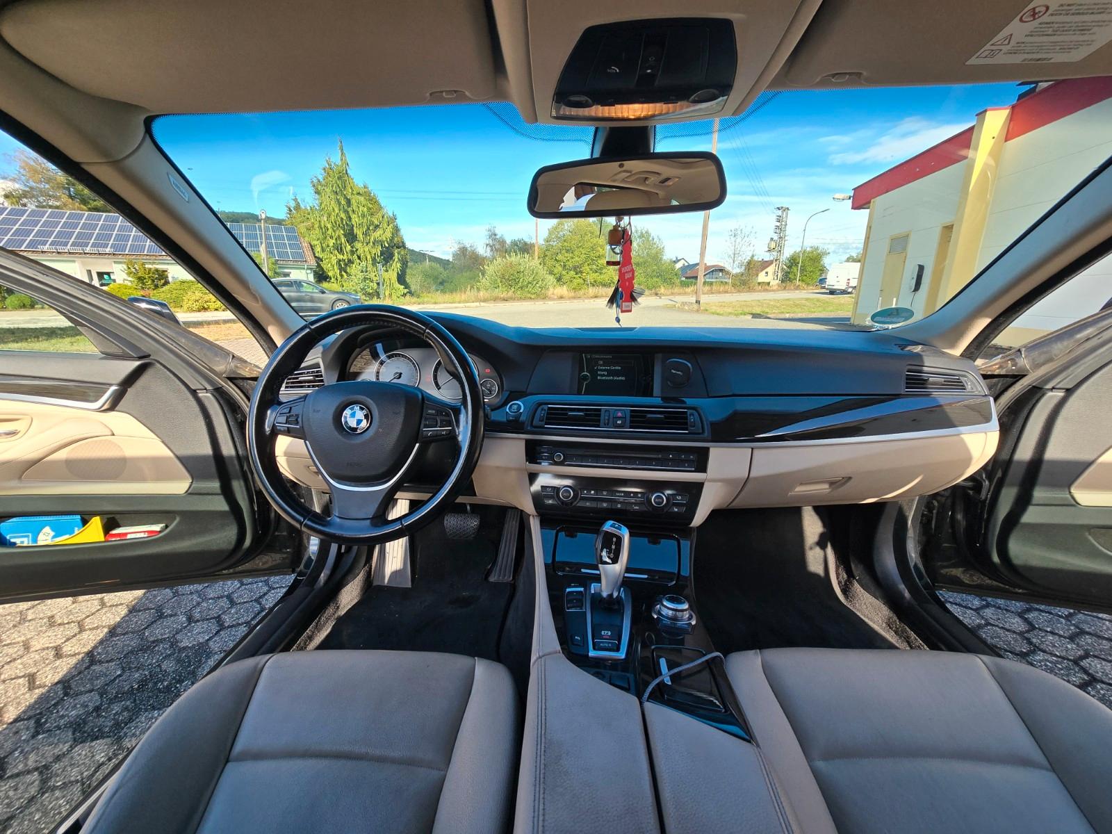 BMW 520 2012 — photo 8