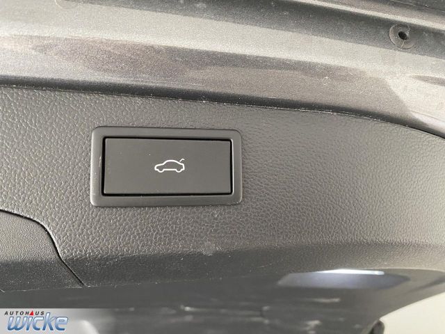Passat Variant 2.0 TDI DSG R-line NAVI KLIMA PAN