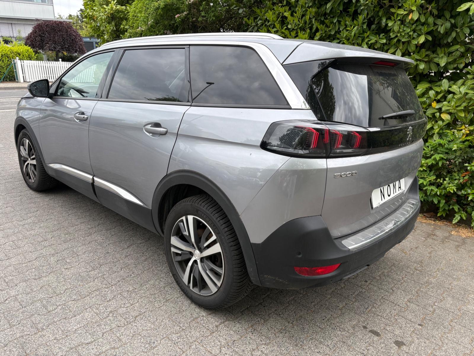 Peugeot 5008 1.5 HDI/ALLURE/DSG/Netto 11300