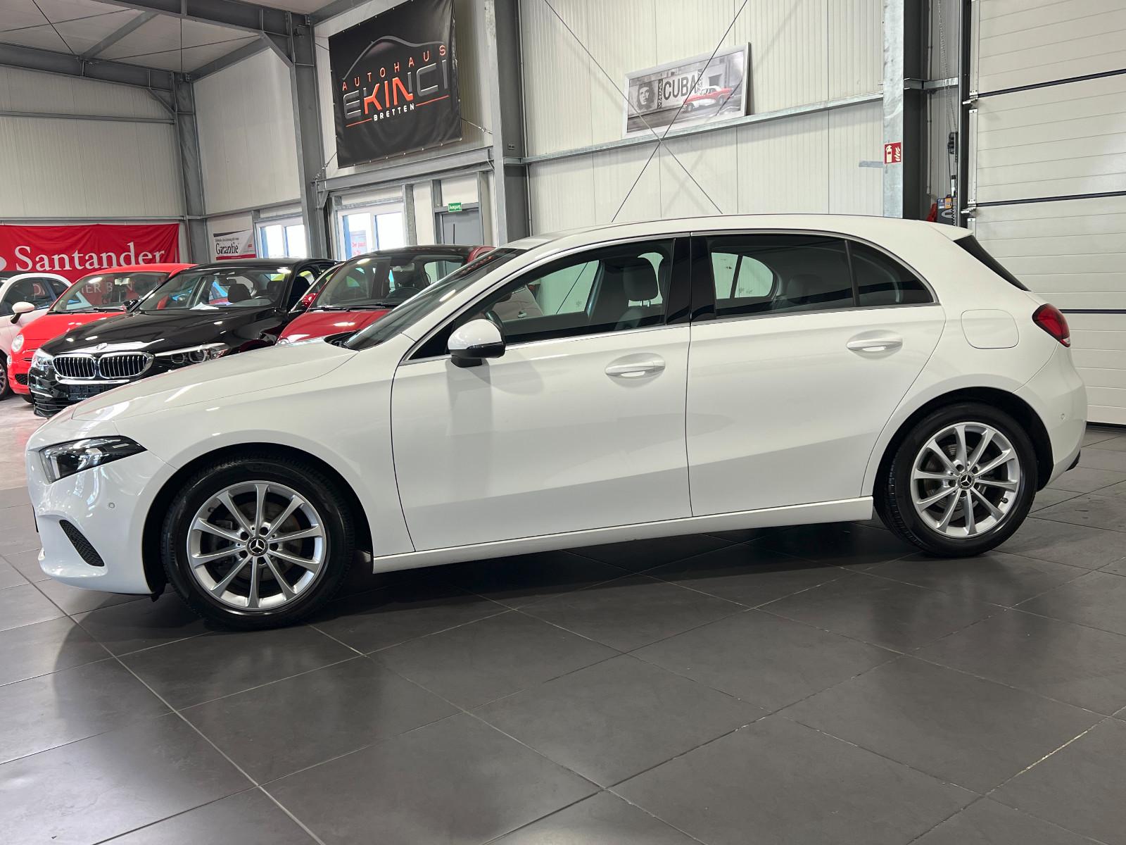 Mercedes-Benz A 180 Automatik **Navi*LED*Kamera*SHZ*PDC**