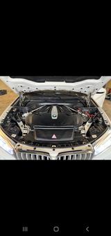 BMW X5 xDrive50i - M Paket  - BMW X5 mit Benzin-Antrieb: Geländewagen, Xdrive50i