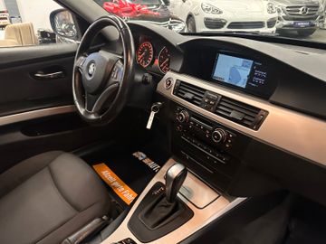 BMW 318 d Touring *Klima*SHZ*TÜV*Navi*PDC*AHK*