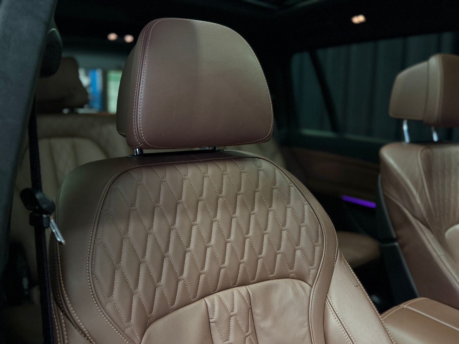 Fahrzeugabbildung BMW X7 xDrive 40 d M Sport PRO|SKY-LOUNGE|7-SITZE|