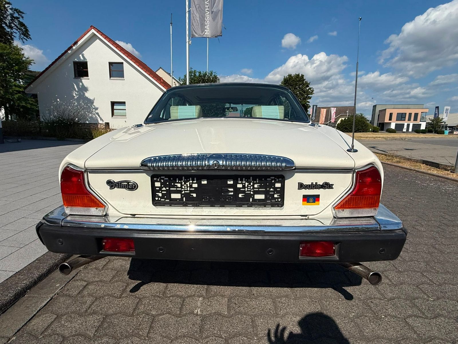 Fahrzeugabbildung Jaguar XJ12 Double Six Serie 3 Daimler H-KENNZEICHEN