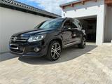 Volkswagen Tiguan 2.0TDI Vollausstattung R-Line 4MOT Scheck - Volkswagen Tiguan: Vollausstattung