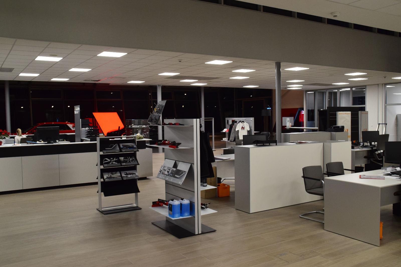 showroom-image-bottom